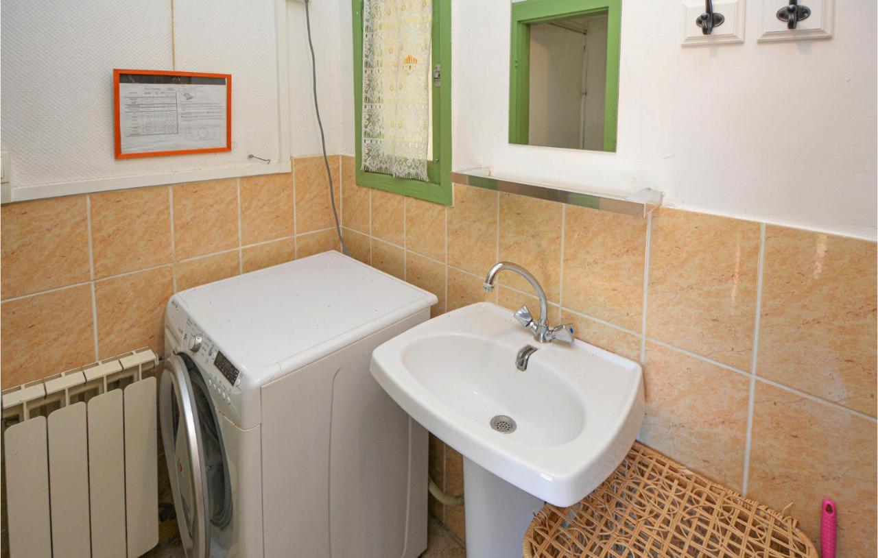 Cozy Home In Sete With Outdoor Swimming Pool Dış mekan fotoğraf